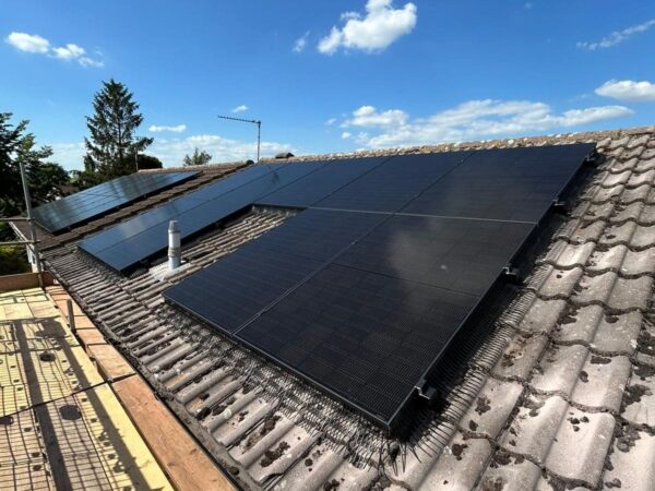 aston clinton solar2.jpg (1)